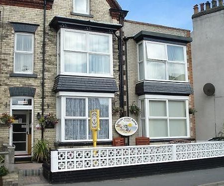 Hallam Guest House Filey Bagian luar foto